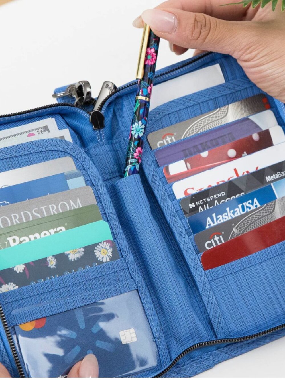 NWT LUG Tandem Zip RFID Wallet Passport Phone Bag Holder Travel Credit Card Cash - Picture 5 of 5